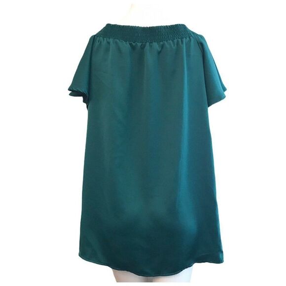 Forever 21 Ladies Medium Emerald Green Satin Smock - Picture 2 of 4